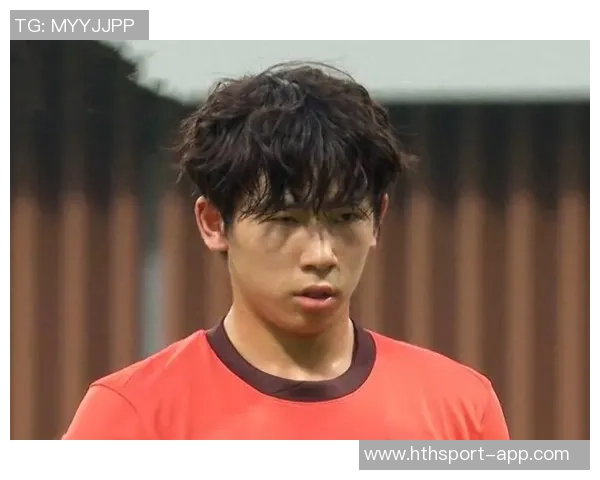 刘诚宇巧妙让球阿苏埃近距离射门被门将神奇扑出