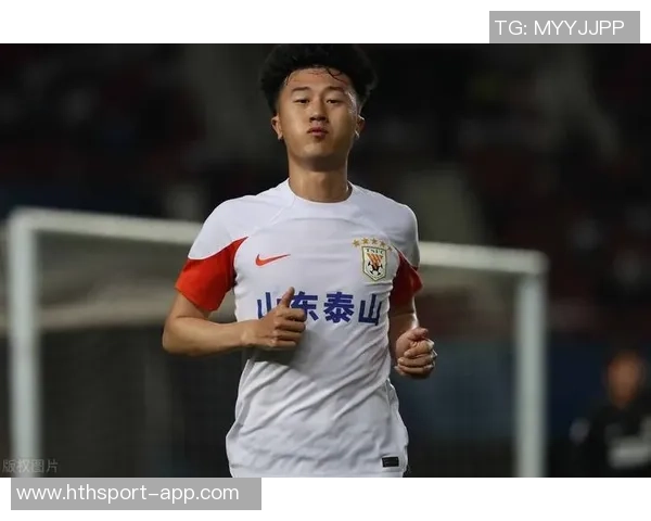 刘洋轻松破门助泰山队扩大领先泽卡传射助攻三镇无力反击